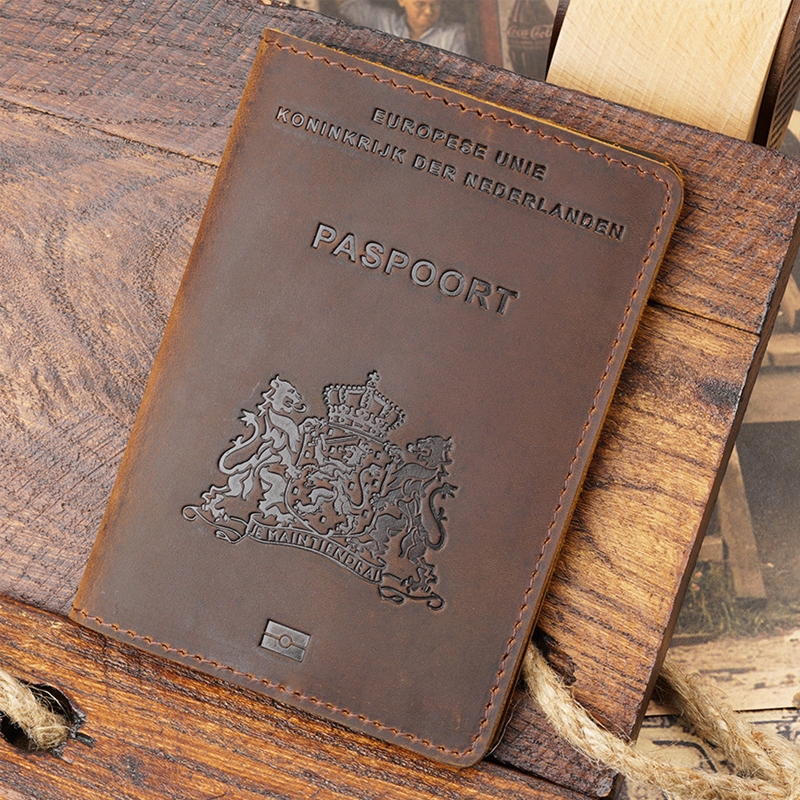Dutch Passport Cover - Genuine - Travel Accessories Rfid のレビューと価格
