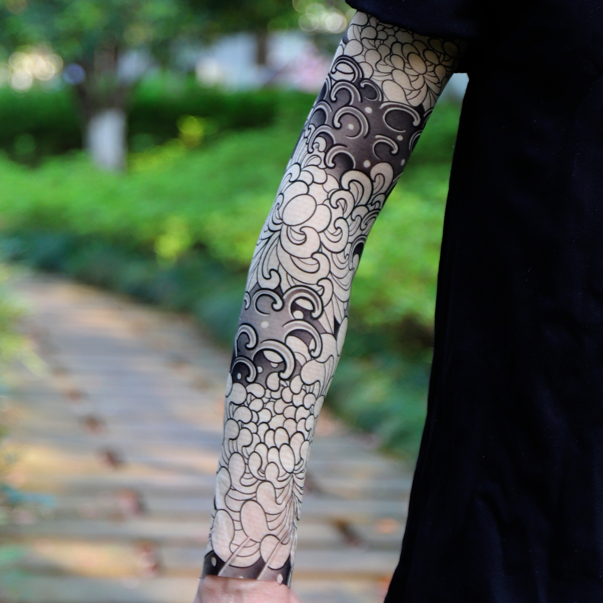 Ultra thin seamle Tattoo Flowe - Travel Accessories Aesthetic のレビューと価格