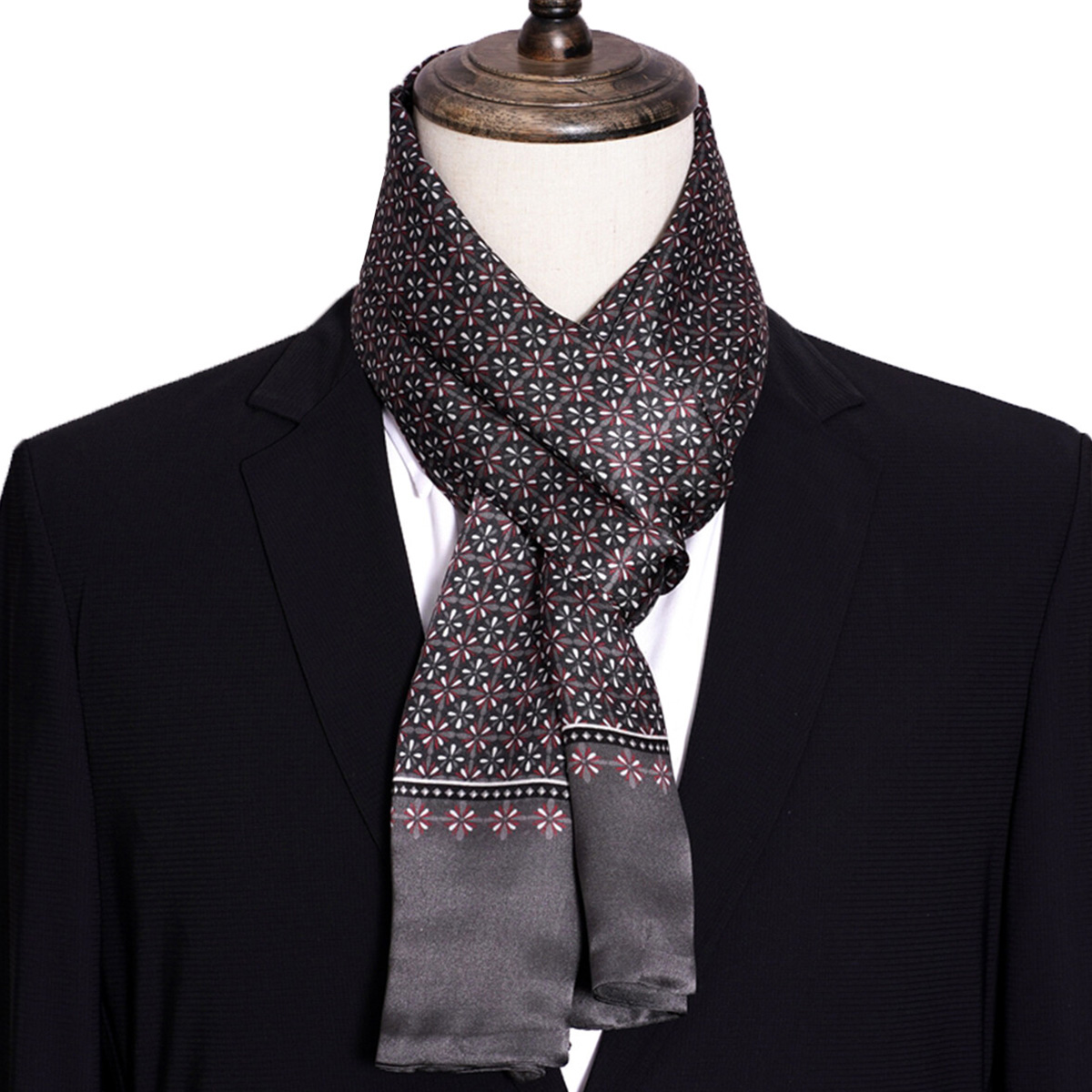 New Men's Stripe Silk Scarf Ho - Travel Accessories Sale のレビューと価格