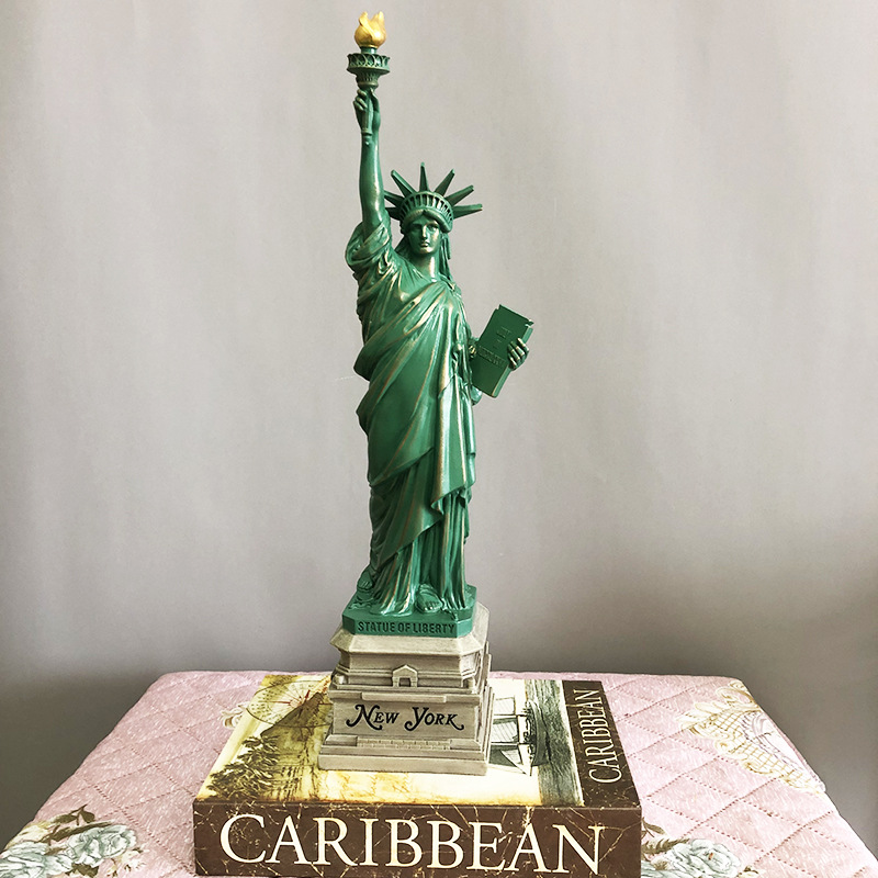 Statue of Liberty Model Desk A - Travel Accessories New York のレビューと価格