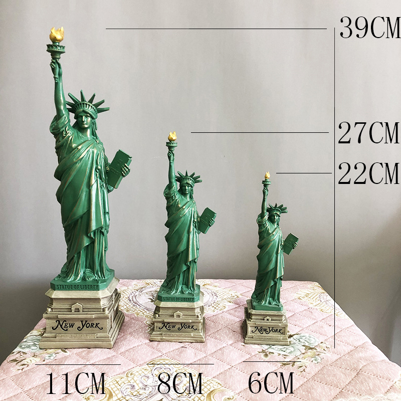 Statue of Liberty Model Desk A - Travel Accessories New York のレビューと価格