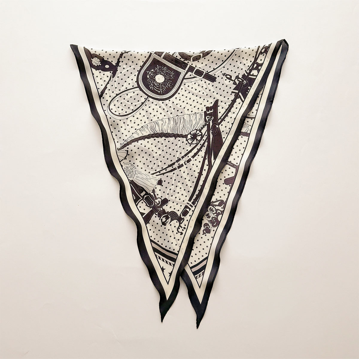 Triangle Bandage Women Silk Sc - Travel Accessories Aesthetic のレビューと価格