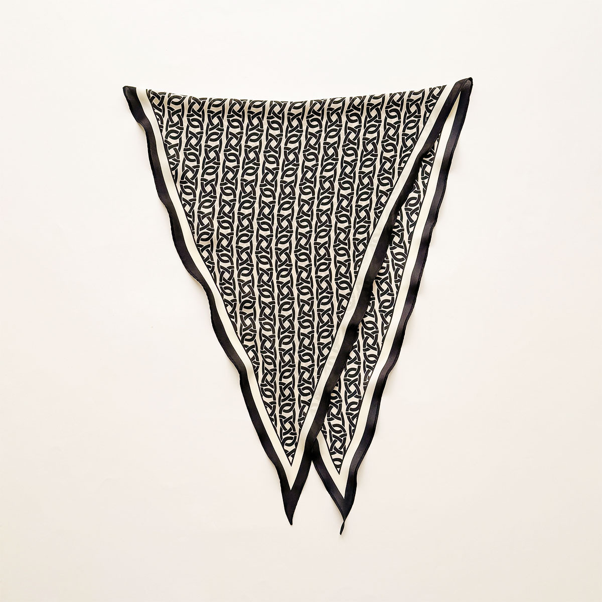 Triangle Bandage Women Silk Sc - Travel Accessories Aesthetic のレビューと価格