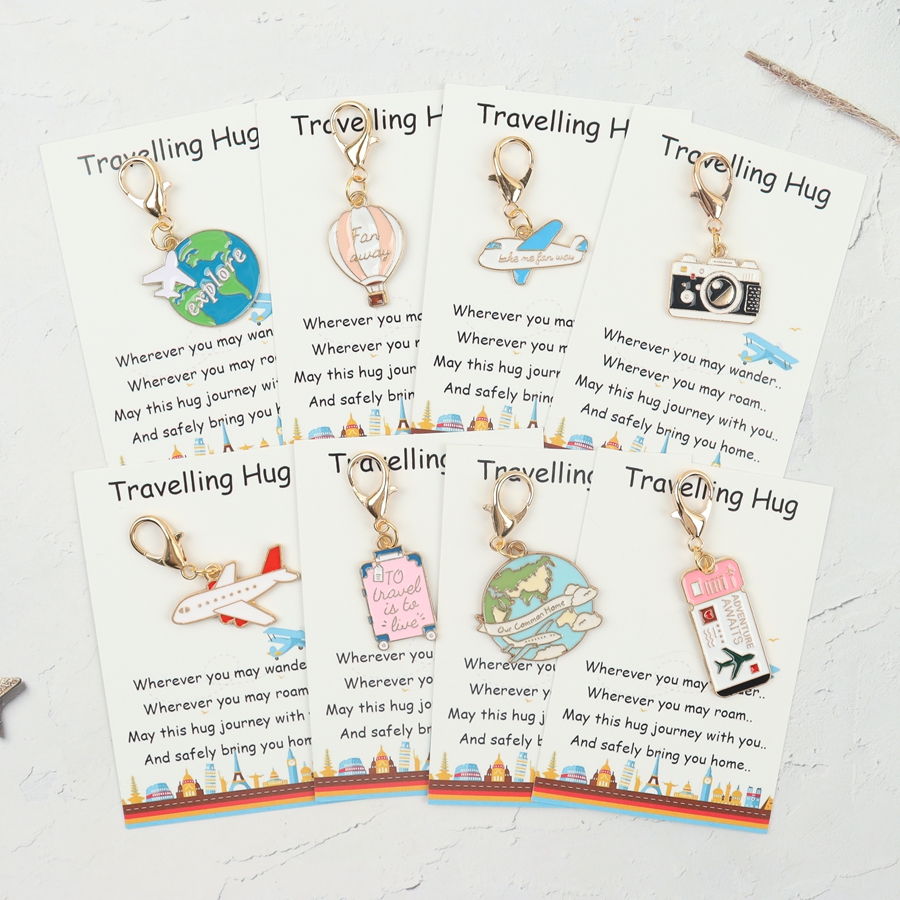 8-Piece Travel Keychain Set, P - Travel Accessories As Gifts のレビューと価格