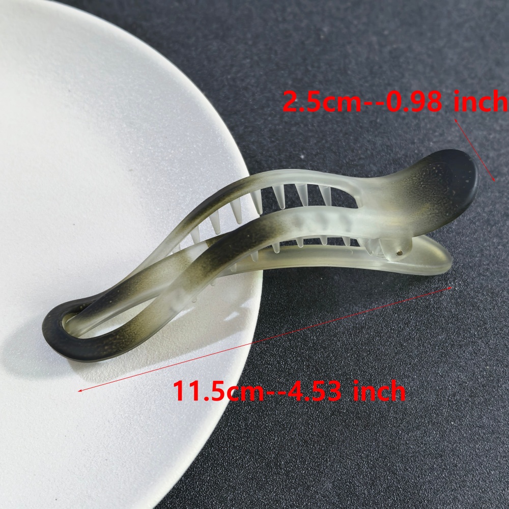 Large Flat Duckbill Hair Claw  - Travel Accessories Aesthetic のレビューと価格